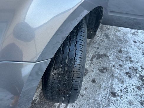 Used 2009 Ford Escape XLS image 15