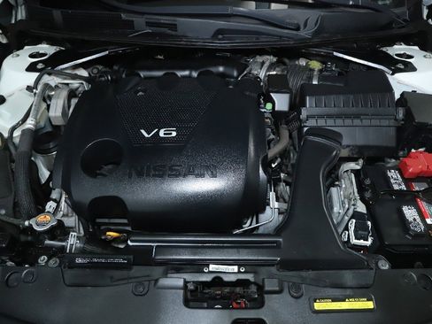 Used 2017 Nissan Maxima Platinum image 36
