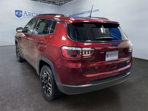 Used 2020 Jeep Compass Sport image 3