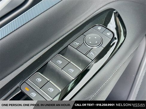 New 2025 Nissan Murano SL image 18