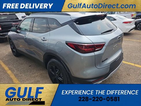 Used 2024 Chevrolet Blazer LT w/ Convenience Package FWD image 4