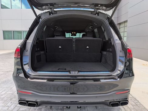 Used 2026 Mercedes-Benz GLS 63 AMG 4MATIC image 13