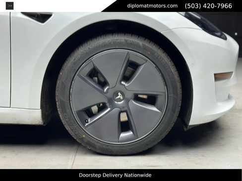 Used 2022 Tesla Model 3 image 34