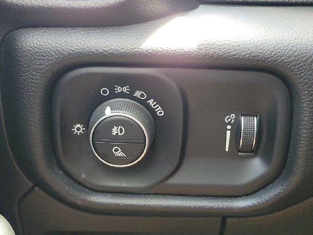 Used 2024 RAM 1500 Big Horn AWD/4WD image 28