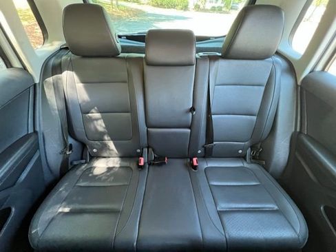 Used 2016 Volkswagen Tiguan S image 24