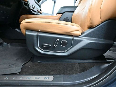 Used 2023 Ford Expedition Platinum image 21