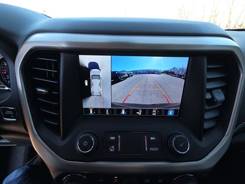 Used 2023 GMC Acadia Denali w/ Black Diamond Edition image 22