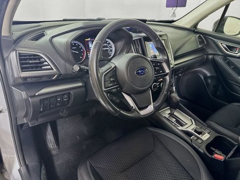 Used 2020 Subaru Forester Premium AWD/4WD image 9