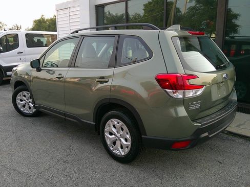Used 2021 Subaru Forester AWD/4WD image 7