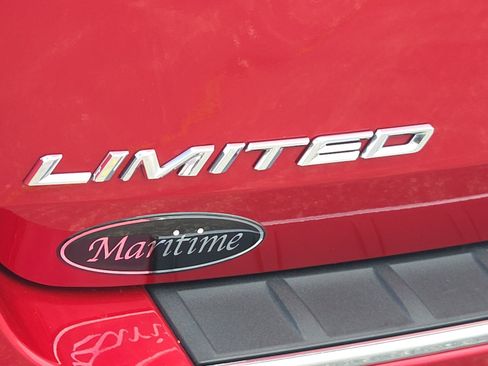 Used 2020 Ford Explorer Limited w/ Class III Trailer Tow Package AWD/4WD image 7