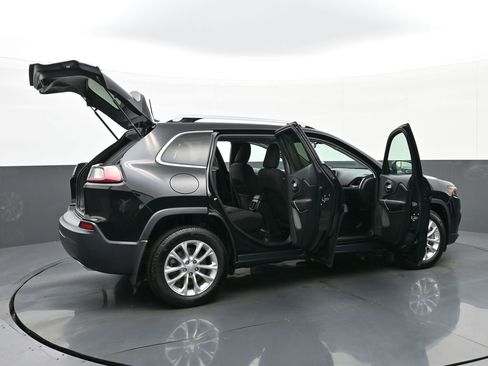Used 2019 Jeep Cherokee Latitude w/ Popular Appearance Group FWD image 47