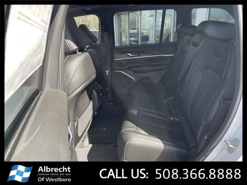 New 2026 Jeep Grand Cherokee Limited image 12