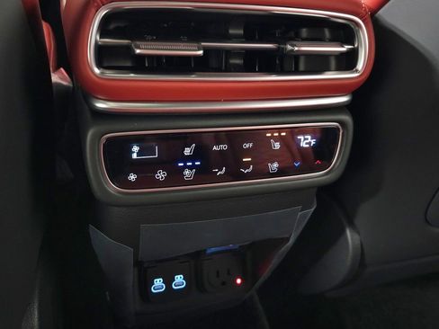 New 2026 Genesis GV80 3.5T e-SC AWD/4WD image 32