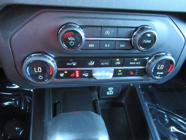 Certified 2025 Ford Bronco Outer Banks w/ Black Appearance Package AWD/4WD image 26