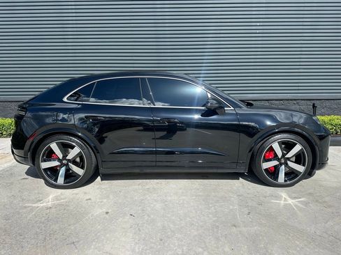 Certified 2024 Porsche Macan Turbo Electric image 10