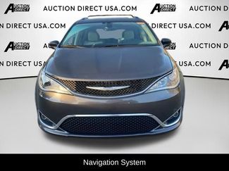Used 2018 Chrysler Pacifica Touring-L Plus w/ Tire & Wheel Group video 2