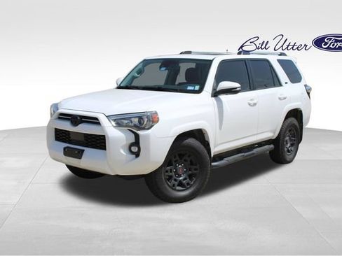 Used 2021 Toyota 4Runner SR5 Premium w/ Moonroof Package RWD image 1