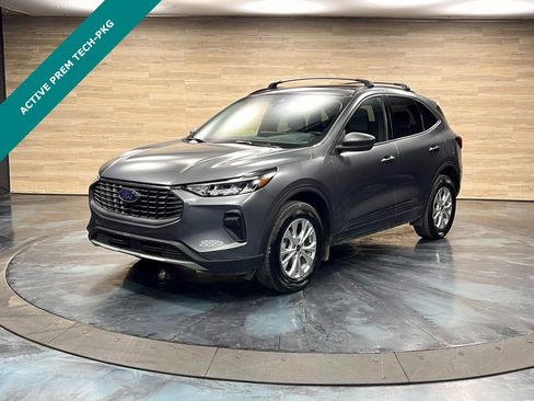 Used 2025 Ford Escape Active w/ Active Premium Tech Pack image 6
