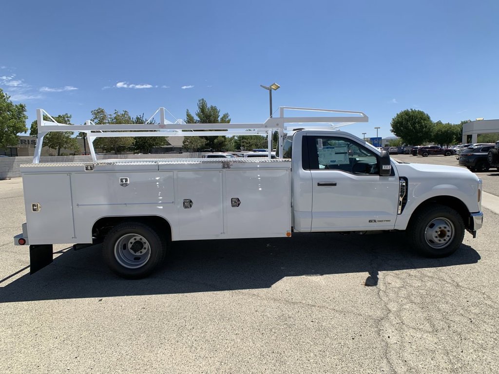 New 2025 Ford F350 XL w/ XL Chrome Package RWD image 36