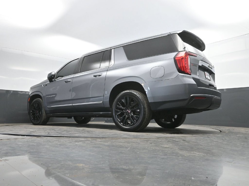 Used 2022 GMC Yukon XL SLT w/ SLT Premium Package AWD/4WD image 38