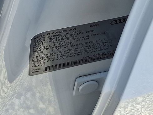 New 2026 Audi Q5 Premium image 10