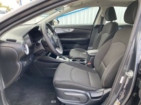 Used 2024 Kia Forte LXS FWD image 17