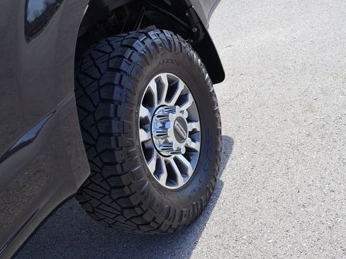 Used 2022 Ford F250 Lariat w/ Lariat Ultimate Package AWD/4WD image 44
