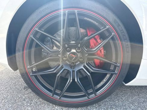 Used 2025 Chevrolet Corvette Z06 w/ Z07 Performance Package RWD image 6