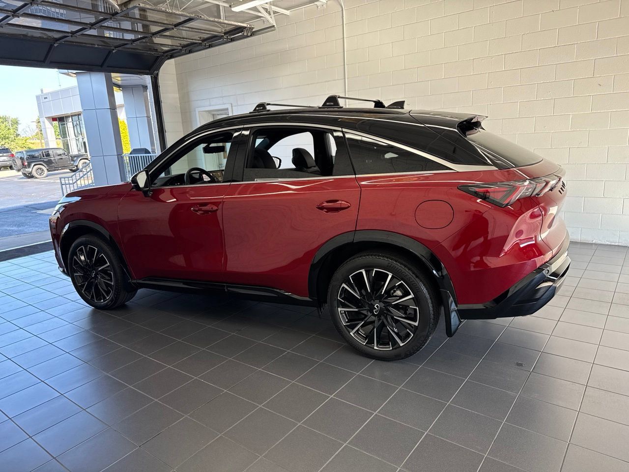 Used 2027 INFINITI QX65 Autograph w/ Cargo Package AWD/4WD image 5