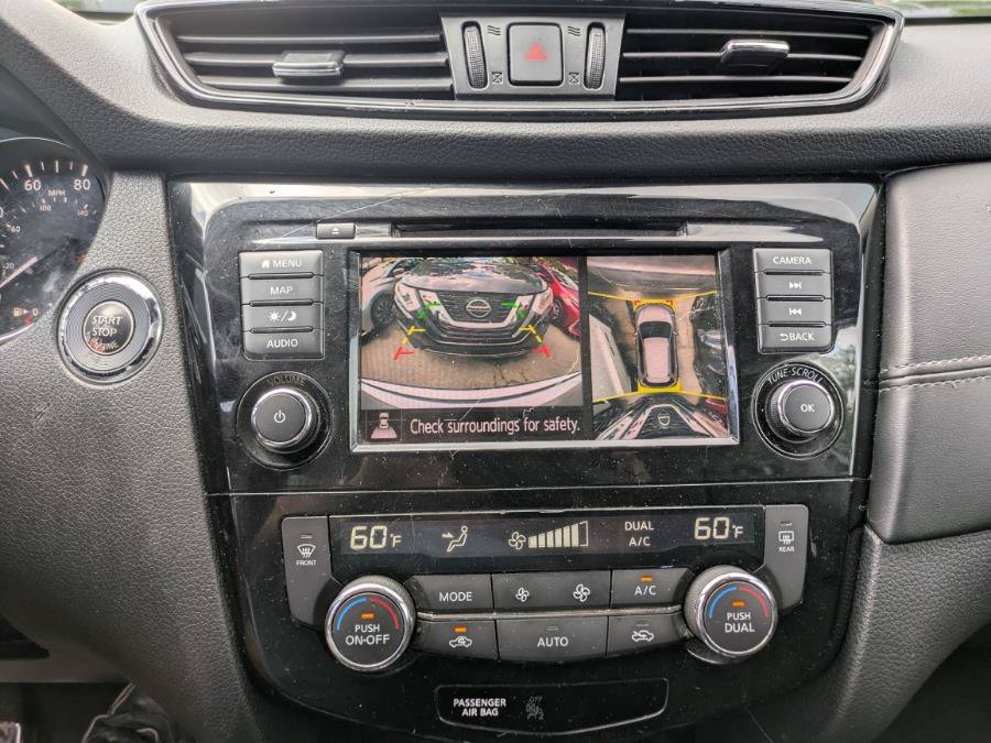 Used 2020 Nissan Rogue SL FWD image 14