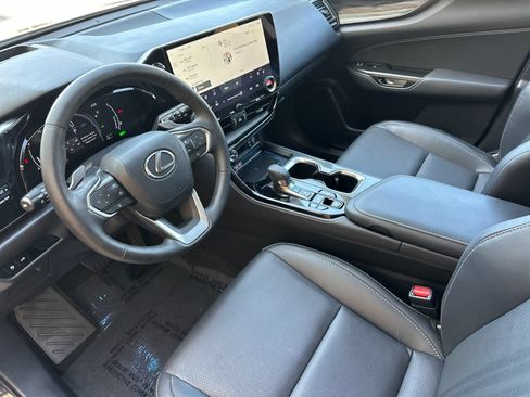 Used 2025 Lexus NX 350h AWD w/ Cold Area Package image 10