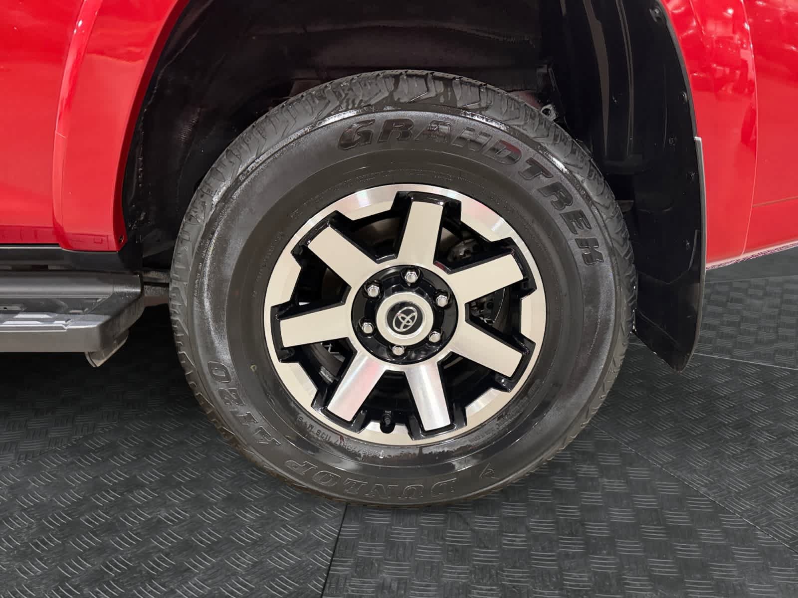 Used 2023 Toyota 4Runner TRD Off-Road AWD/4WD image 15