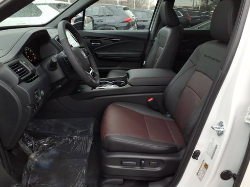 New 2026 Honda Ridgeline Black Edition image 4