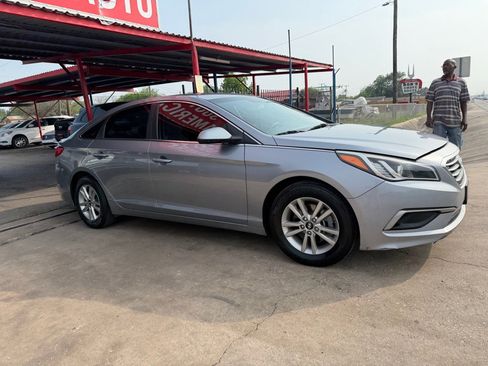 Used 2016 Hyundai Sonata SE FWD image 15