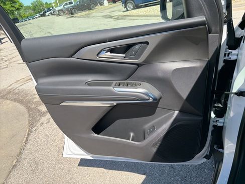 New 2026 Chevrolet Traverse LT FWD image 35