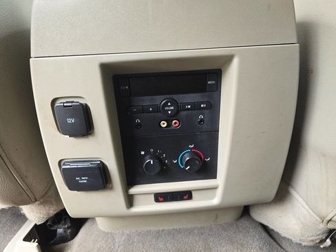 Used 2013 Ford Expedition Limited RWD image 26