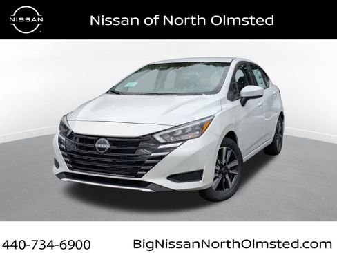 New 2025 Nissan Versa SV w/ Trunk Package image 1