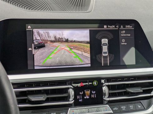 Used 2019 BMW 330i xDrive Sedan w/ Convenience Package image 27