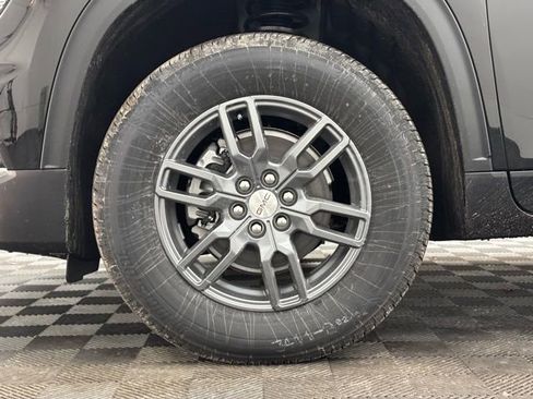 New 2026 GMC Acadia Elevation image 16