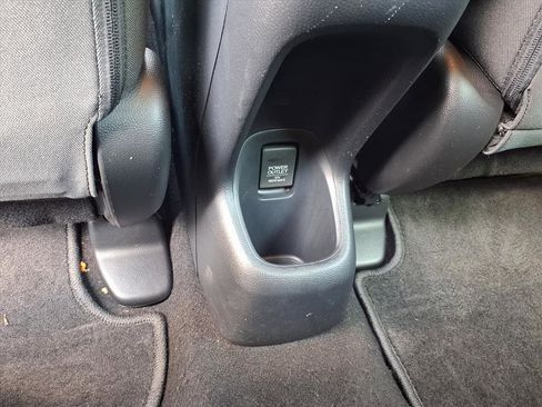 Used 2019 Honda HR-V LX image 24