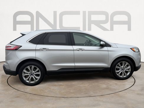Used 2019 Ford Edge Titanium FWD image 13