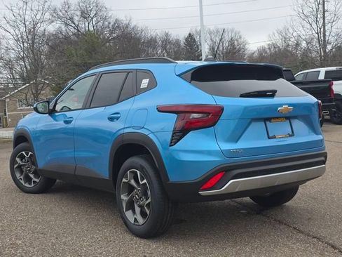 New 2026 Chevrolet Trax LT w/ Driver Confidence Package image 13