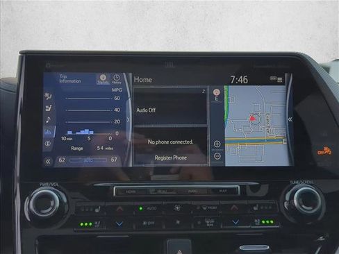 Certified 2022 Toyota Highlander Platinum image 17