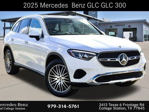 Certified 2025 Mercedes-Benz GLC 300 image 1