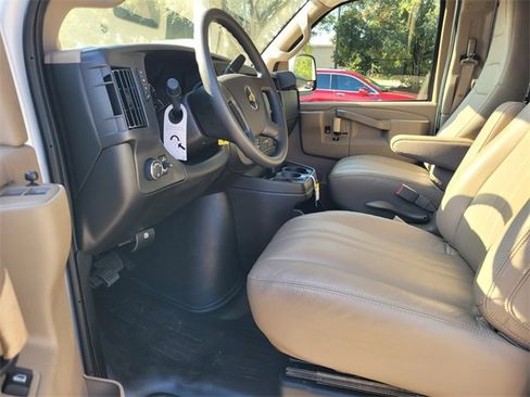 New 2025 Chevrolet Express 2500 Work Van image 10
