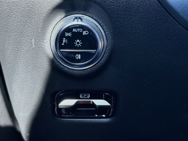 Used 2026 Mercedes-Benz C 300 Sedan image 35