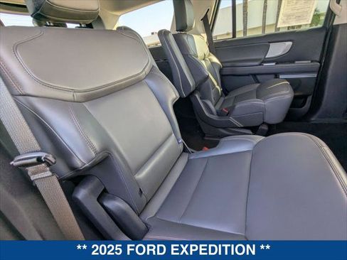 Certified 2025 Ford Expedition Active image 20