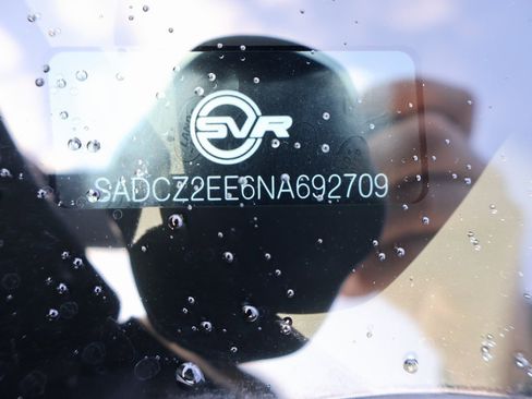 Used 2022 Jaguar F-PACE SVR image 42