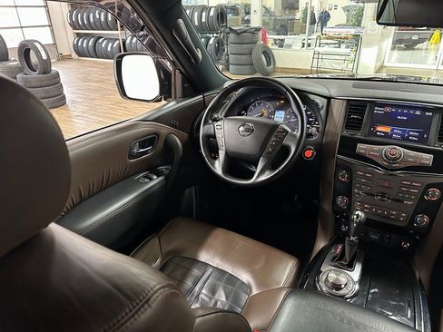 Used 2020 Nissan Armada Platinum image 12