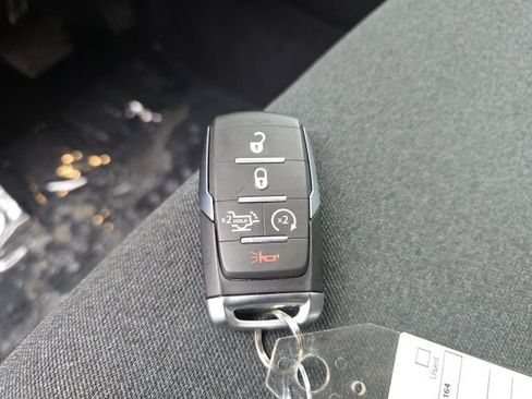 New 2026 RAM 1500 4x4 Crew Cab image 29